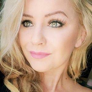 Meet your Posher, Mechelle